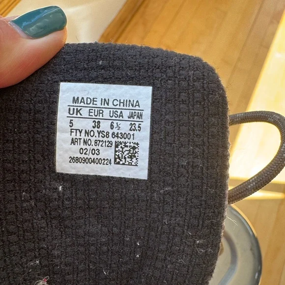 Salomon Tan and Brown Outdoor Boots - Picture 7 of 7